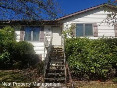 Main picture of 204 W Benton St