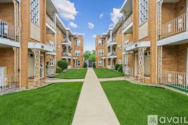 Main picture of 2334 W 111th St