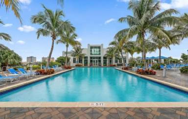 Main picture of The Edge West Palm Beach