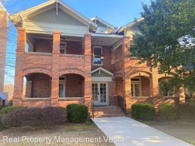Main picture of 1268 College St