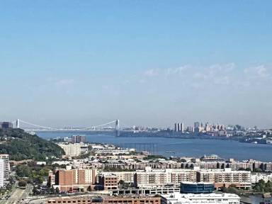 Main picture of 8208 Boulevard East