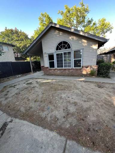 Main picture of 234 Cedar St