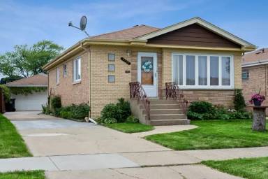 Main picture of 4728 N Newland Ave