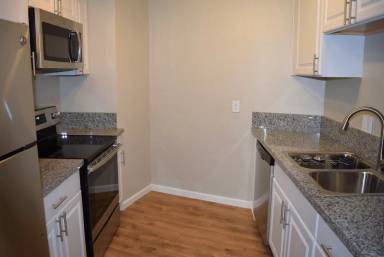 Main picture of 6049 Northcrest Cir