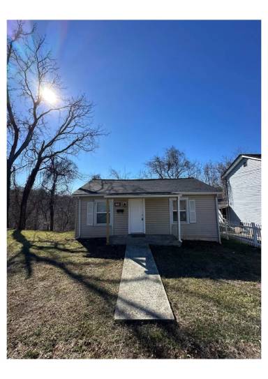 Main picture of 251 McIvor St