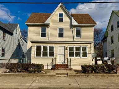 Main picture of 530 Columbia Ave