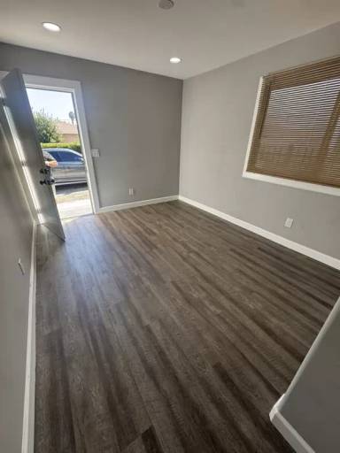 Main picture of 12459 Rose Ave