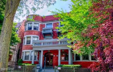 Main picture of 5124 S Michigan Ave