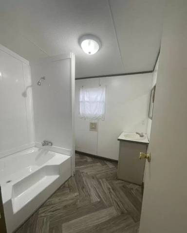 Main picture of 115 Fowler Cir