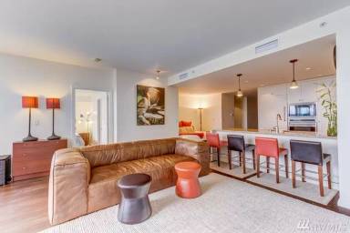 Main picture of 500 106th Ave NE