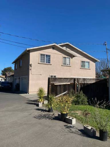 Main picture of 21745 Vallejo St