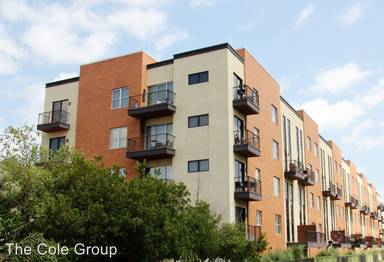 Main picture of 2608 Museum Way