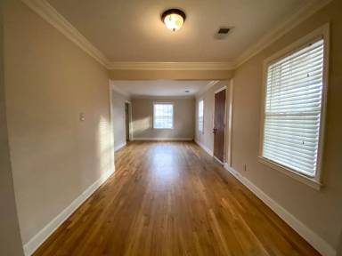 Main picture of 3863 Spottswood Ave