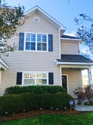 Main picture of 4150 Perrine St
