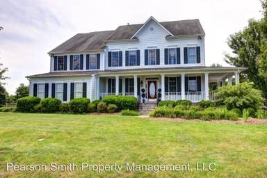 Main picture of 16624 Elk Run Ct