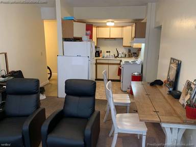 Main picture of 1132 Commonwealth Ave