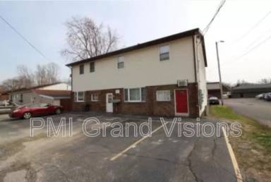 Main picture of 16 W Buchanan Ave