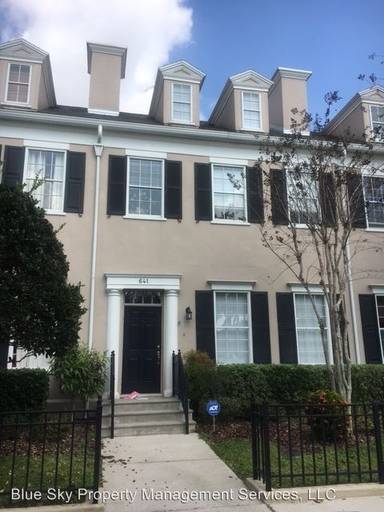 Main picture of 641 Mulberry Ave