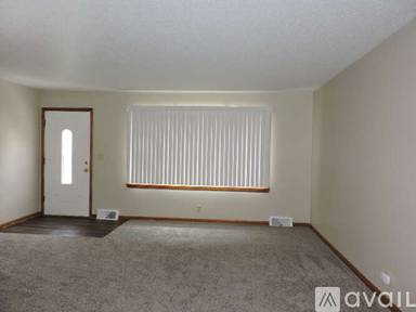 Main picture of 8806 E 80th Ter