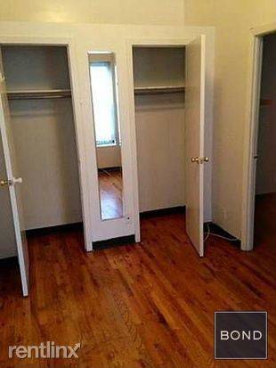 Main picture of 370 W 52nd St