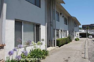 Main picture of 15207 Dickens St