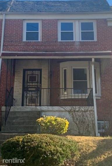 Main picture of 2221 Monticello Rd