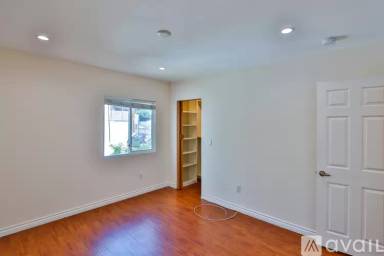 Main picture of 141 N New Hampshire Ave