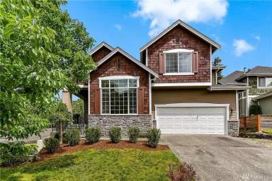 Main picture of 19730 82nd Ln NE