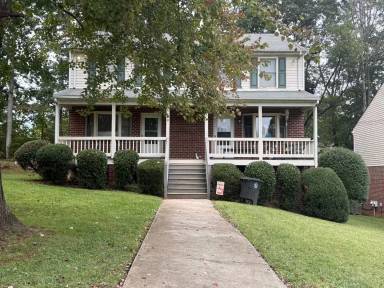 Main picture of 101-105 Aaron Pl