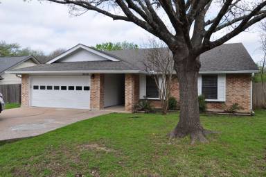 Main picture of 9806 Queensland Dr