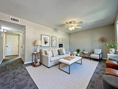 Main picture of 28 Stoneybrook Ln