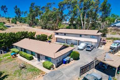 Main picture of 776 N Alda Dr
