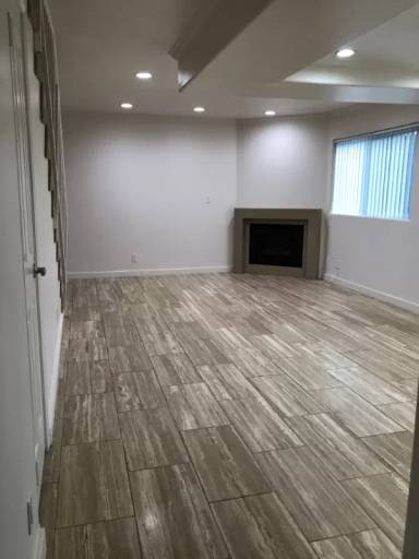 Main picture of 13002 Riverside Dr