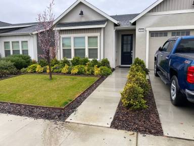 Main picture of 2078 N Sherman St