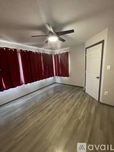 Main picture of 5100 N River Rd