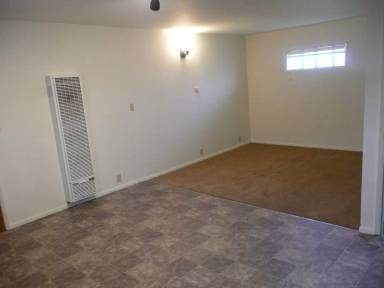 Main picture of 2792 1/2 Alder Ave