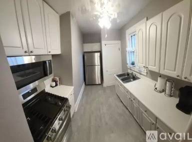 Main picture of 1203 W Ash St