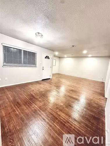 Main picture of 7241 Parker Rd