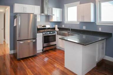 Main picture of 376 Prospect St