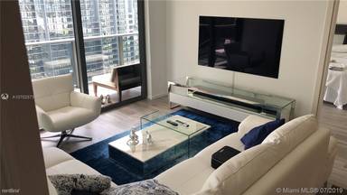 Main picture of SLS Lux