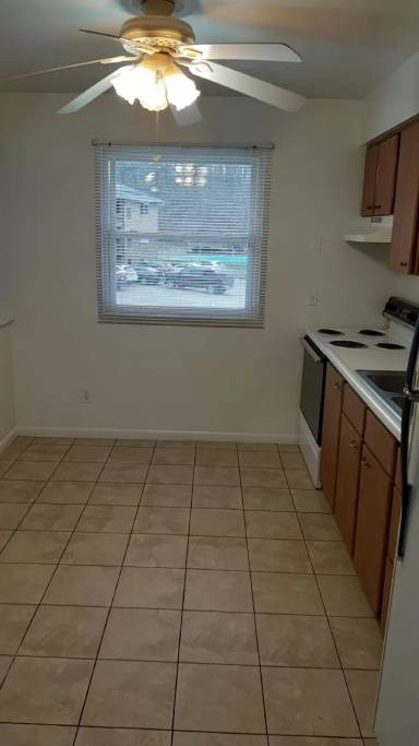 Main picture of Lynnwood Manor