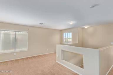 Main picture of 274 S 18th St