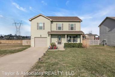 Main picture of 517 Tracy Ln