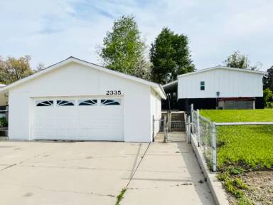 Main picture of 2335 Baker Dr