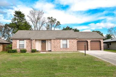 Main picture of 1947 Viking Ave