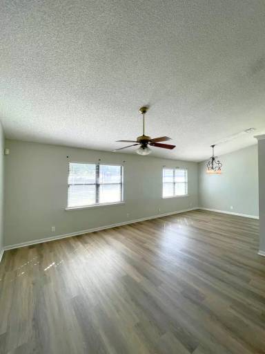 Main picture of 314 Briarwood Cir