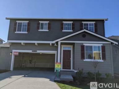 Main picture of 2921 Mahogany St NE