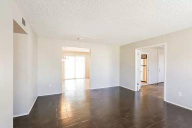 Main picture of 9546 Mason St