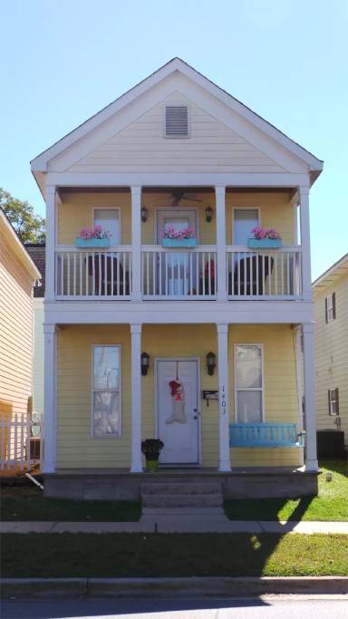 Main picture of 1403 Bryant Dr
