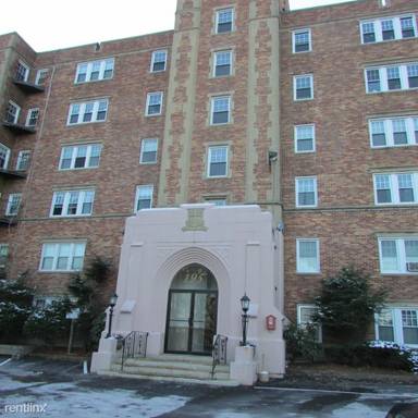 Main picture of 195 Thomas Burgin Pkwy